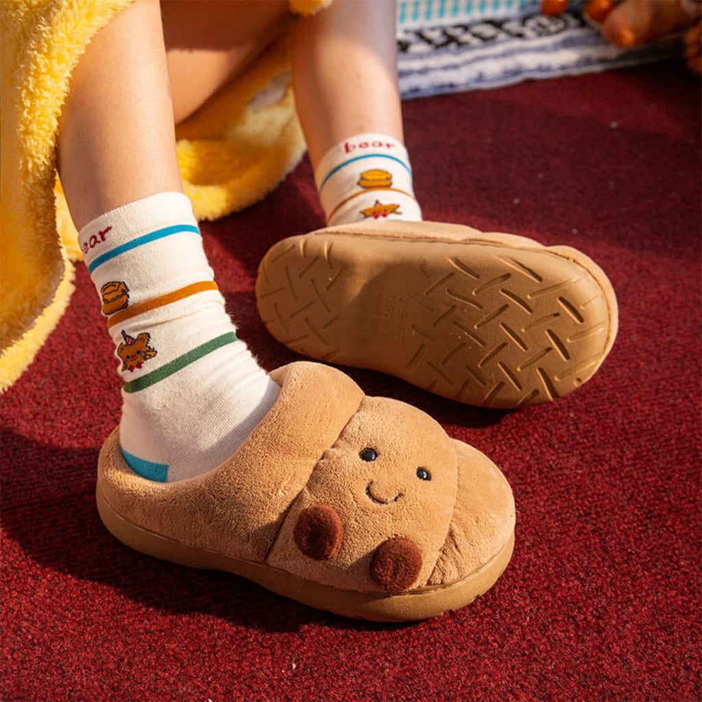 Croissant Hugs Flip-flops